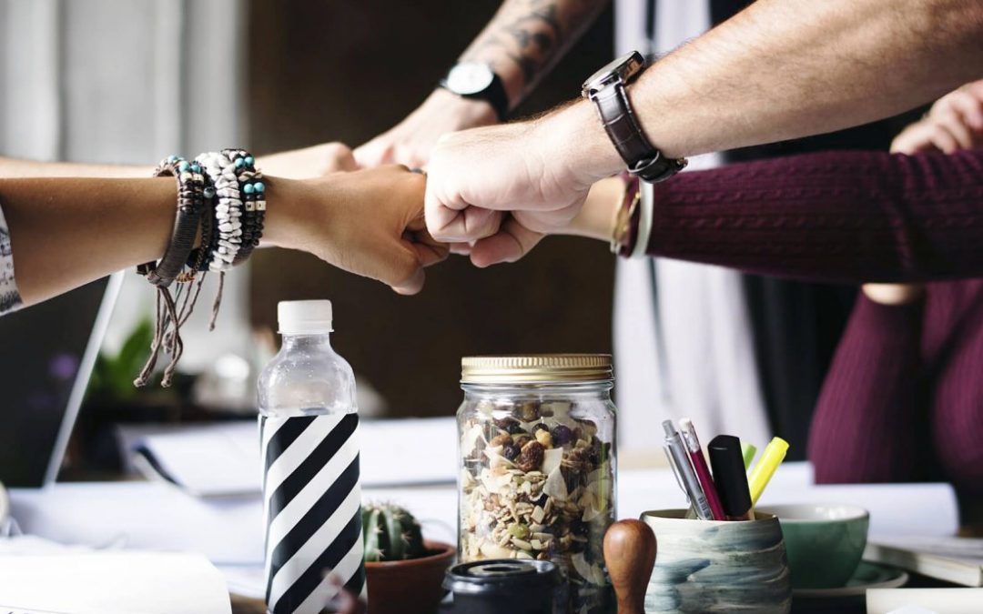 Apoyo a empresas y personas con negocios